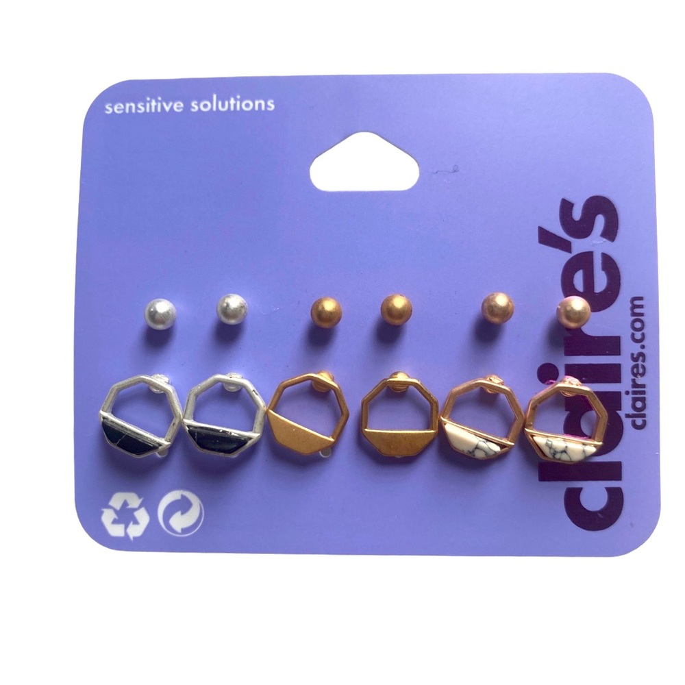 Claire’s 6 pairs of earrings
